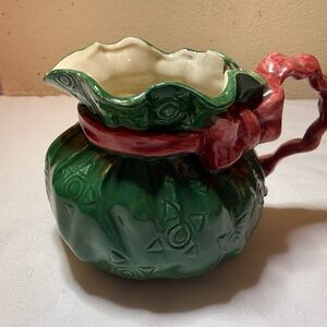 Vintage Fitz & Floyd OMNIBUS OCI Green Red Handled Bow Small Creamer 8 Oz